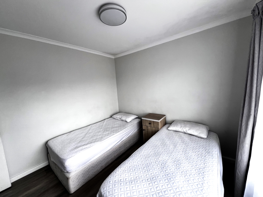 To Let 2 Bedroom Property for Rent in Table View Western Cape